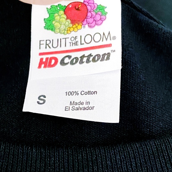 🆕 Mr. Rogers Neighborhood Rainbow T-Shirt Pride - Picture 6 of 7